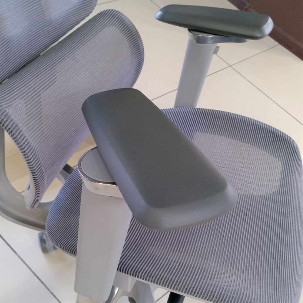 фото "Zip S4" Кресло офисное (серое)
