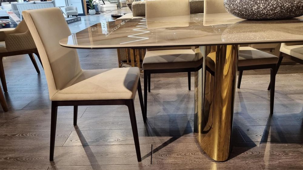 фото "Titan" Обеденный стол