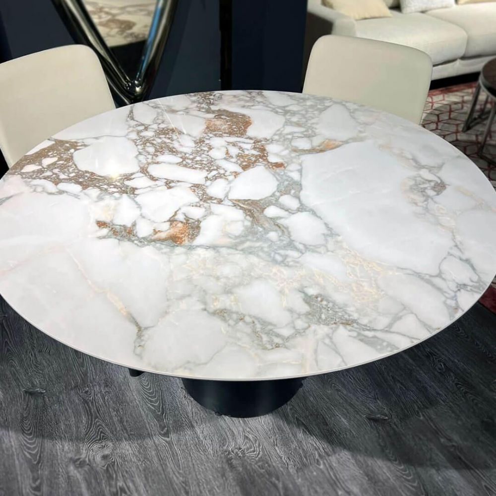 фото "Fusion" Обеденный стол