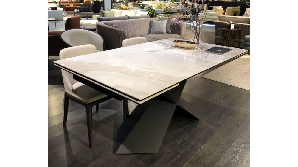 фото "Cross-B motion" Обеденный стол