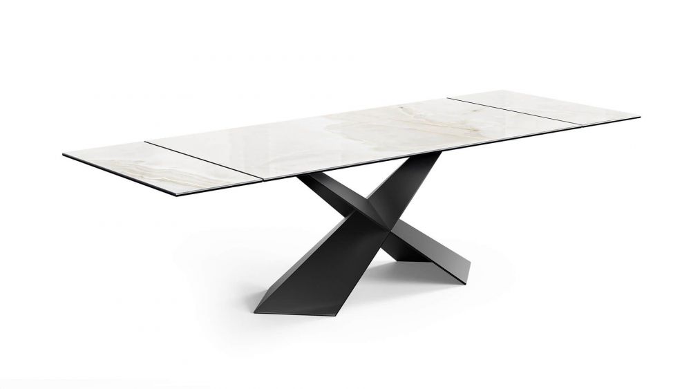 фото "Cross-B motion" Обеденный стол