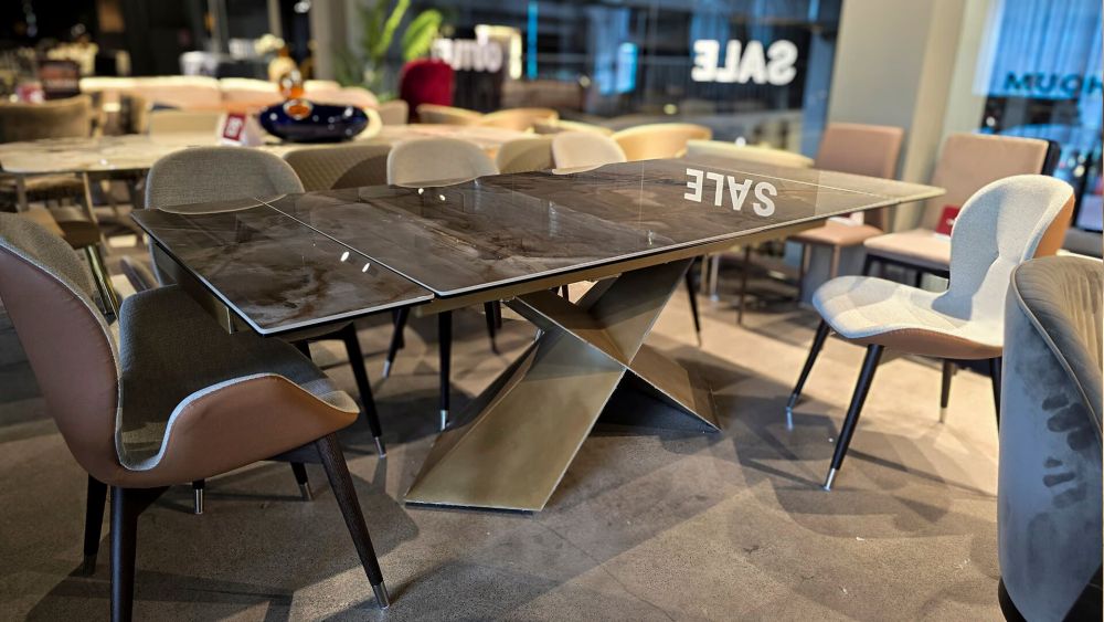 фото "Cross-A motion" Обеденный стол