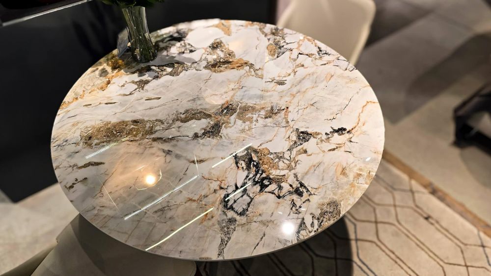 фото "Flame" Обеденный стол