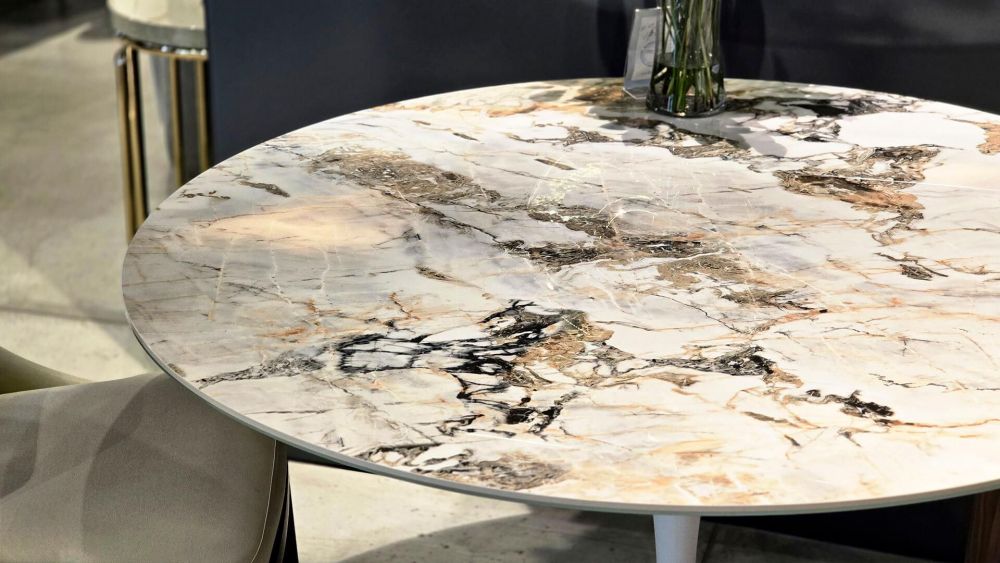 фото "Flame" Обеденный стол