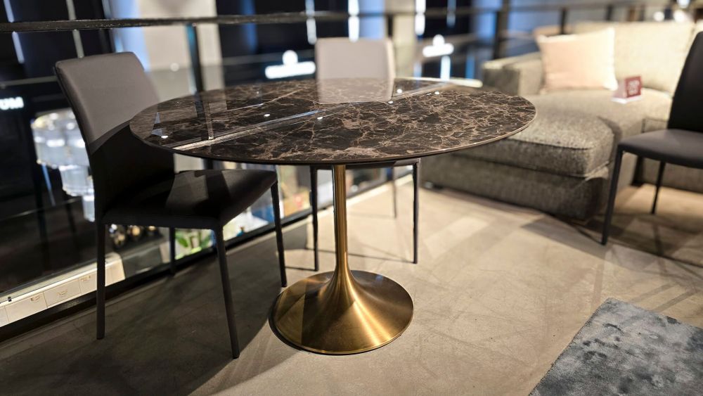 фото "Flame" Обеденный стол