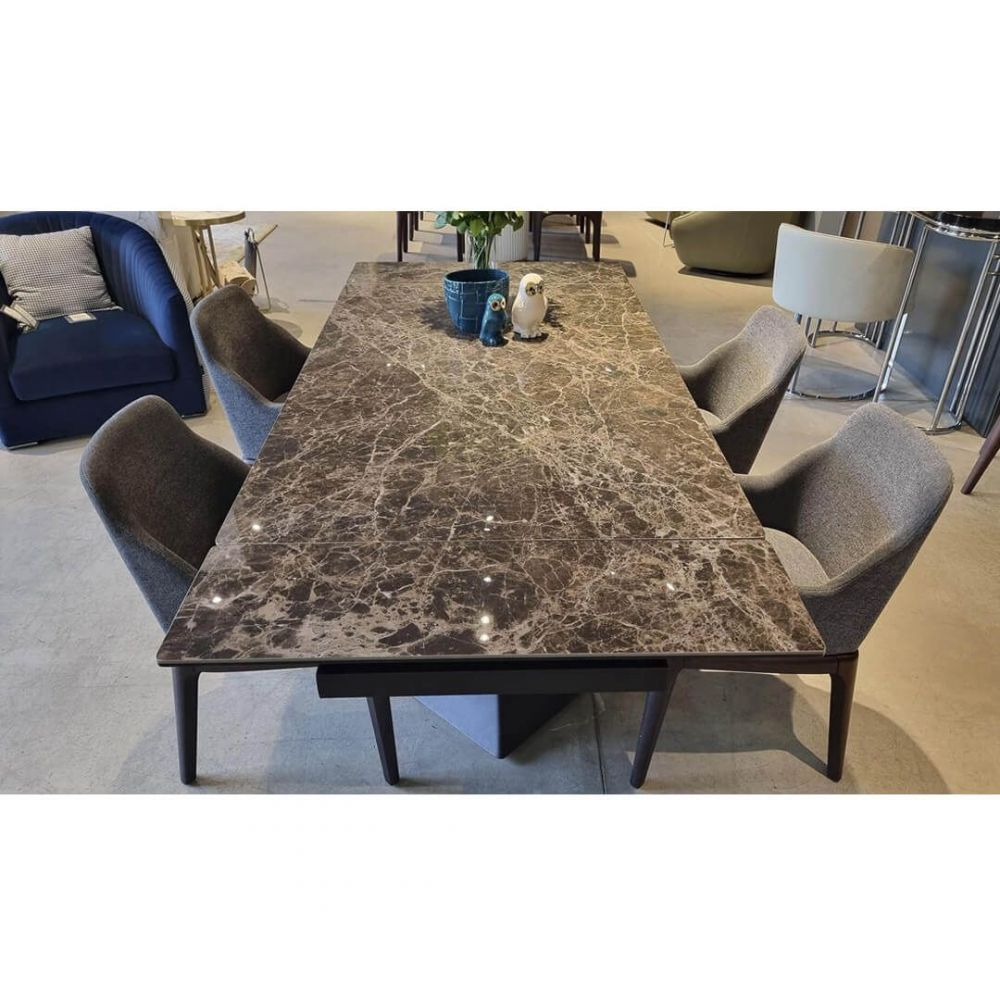 фото "Cross-A motion" Обеденный стол