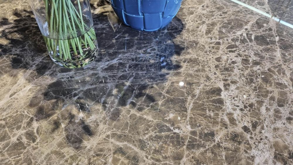 фото "Cross-A motion" Обеденный стол