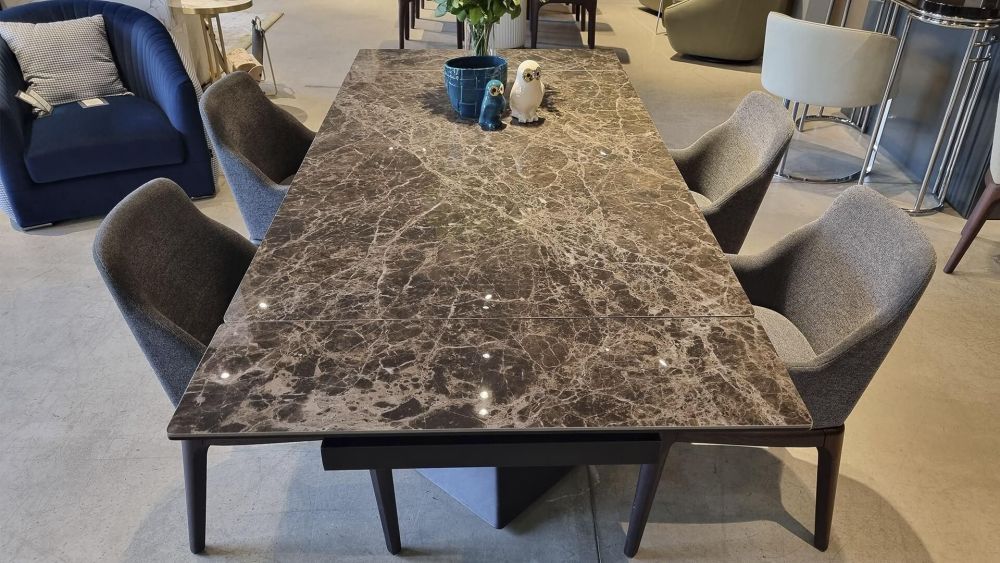 фото "Cross-A motion" Обеденный стол