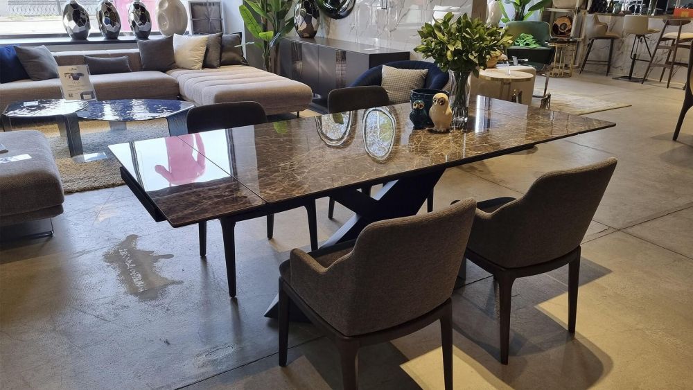 фото "Cross-A motion" Обеденный стол