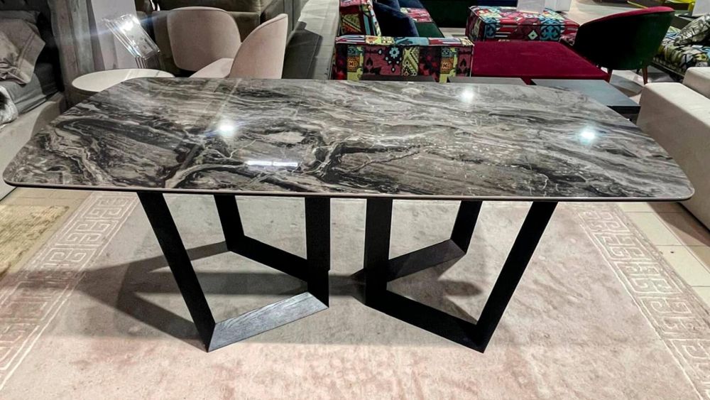 фото "Matteo" Обеденный стол