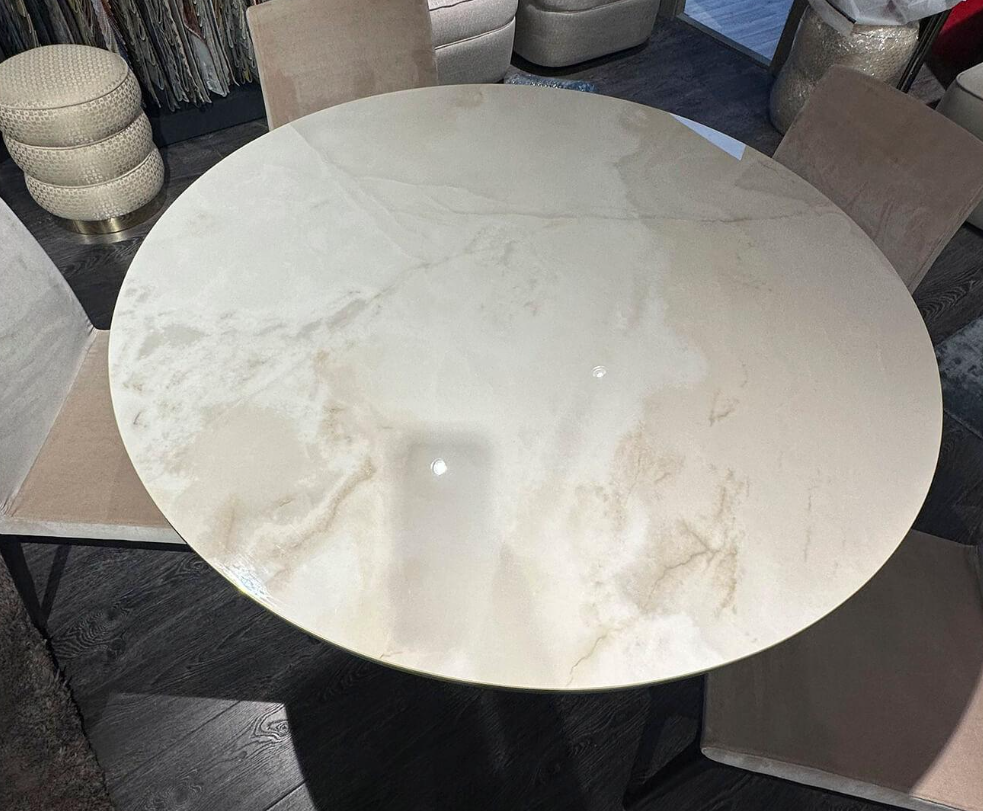 фото "Garda" Обеденный стол