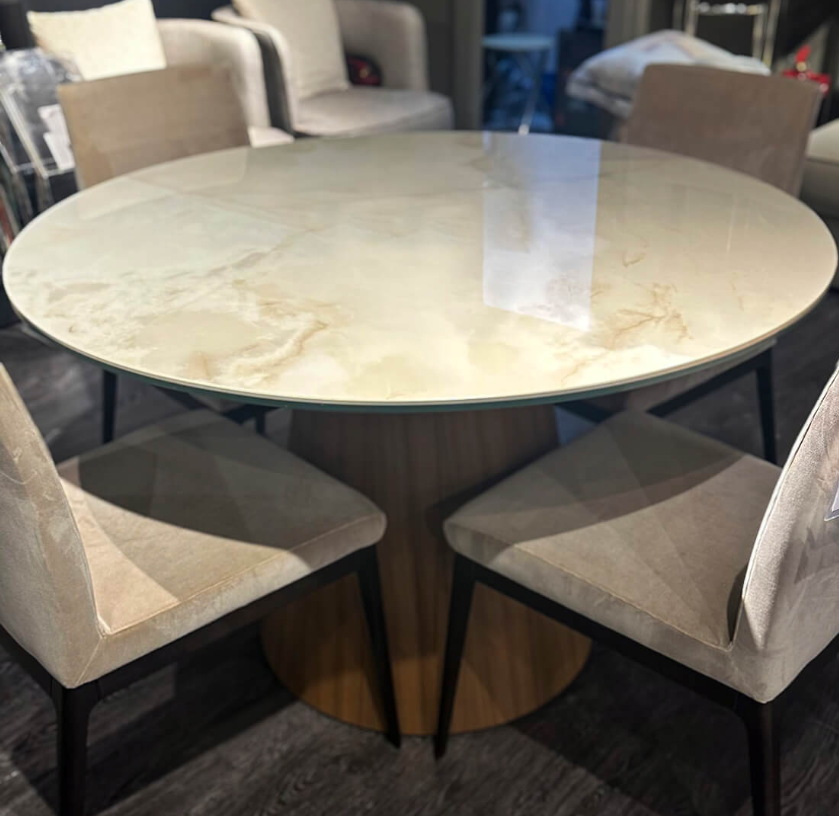 фото "Garda" Обеденный стол