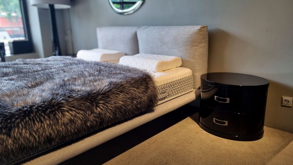 фото "Infinity E1001" Прикроватная тумба