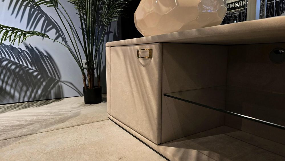 фото "Infinity soft E" ТВ-тумба