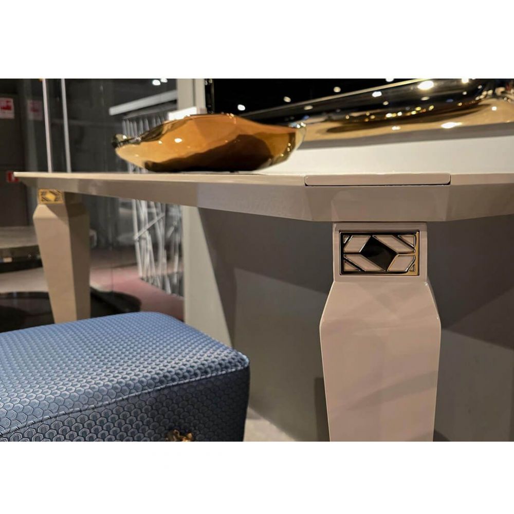 фото "Apollo" Консоль