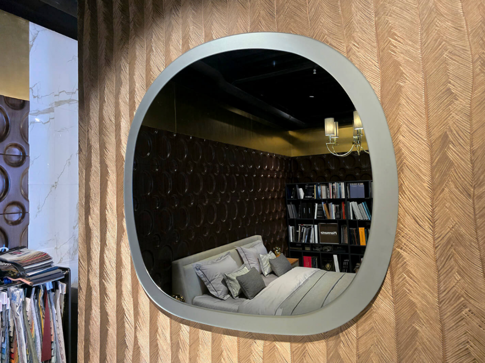 фото "Lodovico" Зеркало