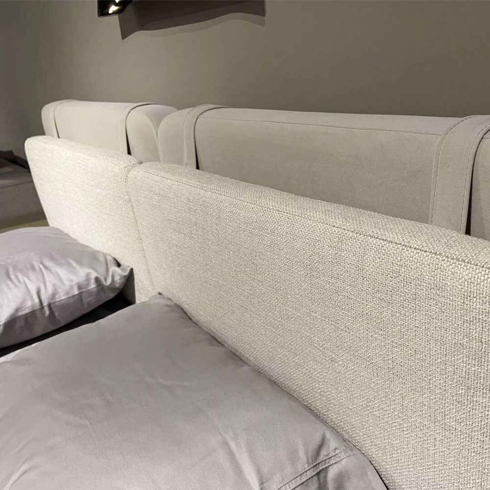 фото "Bally" Двуспальная кровать